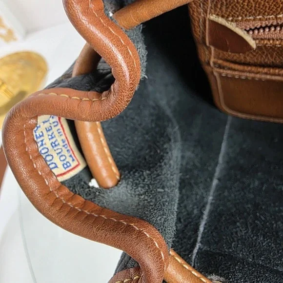 Dooney & Bourke Dover Carrier R10 Crossbody Tassel All Weather Vtg Tan Black Bag - Picture 11 of 16